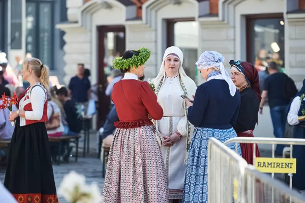 Akcija "Uzvelc tautas tērpu par godu Latvijai" 04.05.2024.